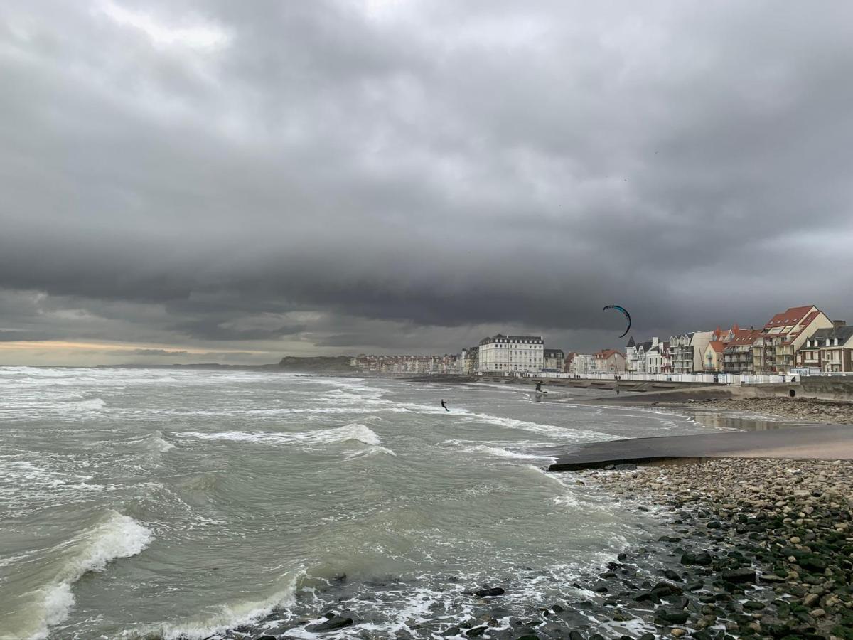 Entre Mer Et Commerces Wimereux Bagian luar foto