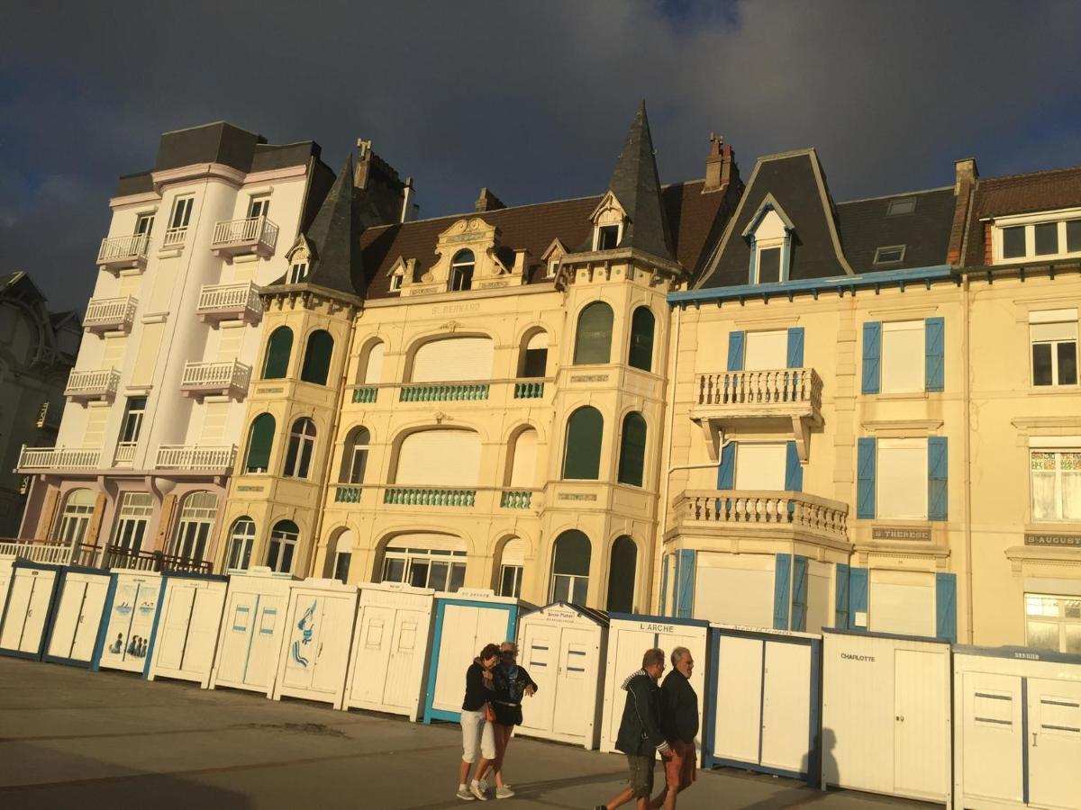 Entre Mer Et Commerces Wimereux Bagian luar foto